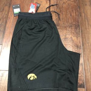 Iowa Hawkeyes Nike On Field Dri Fit Shorts Men’s